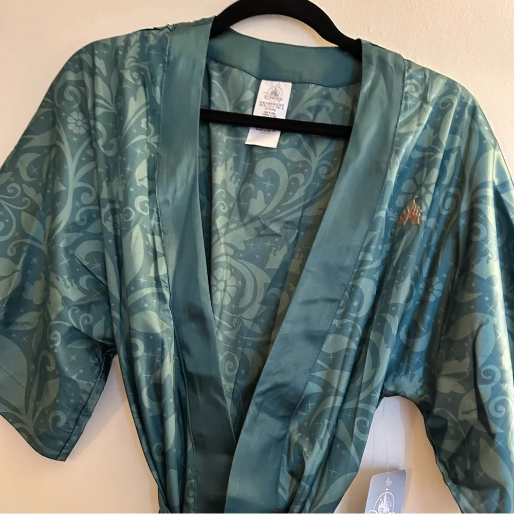 New Disney Fantasyland Castle Robe